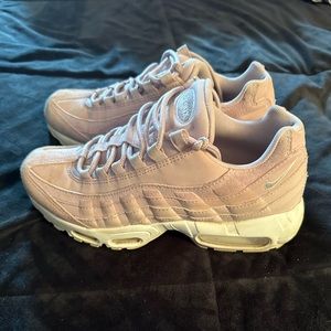 Nike 95s “Plum Chalk”
